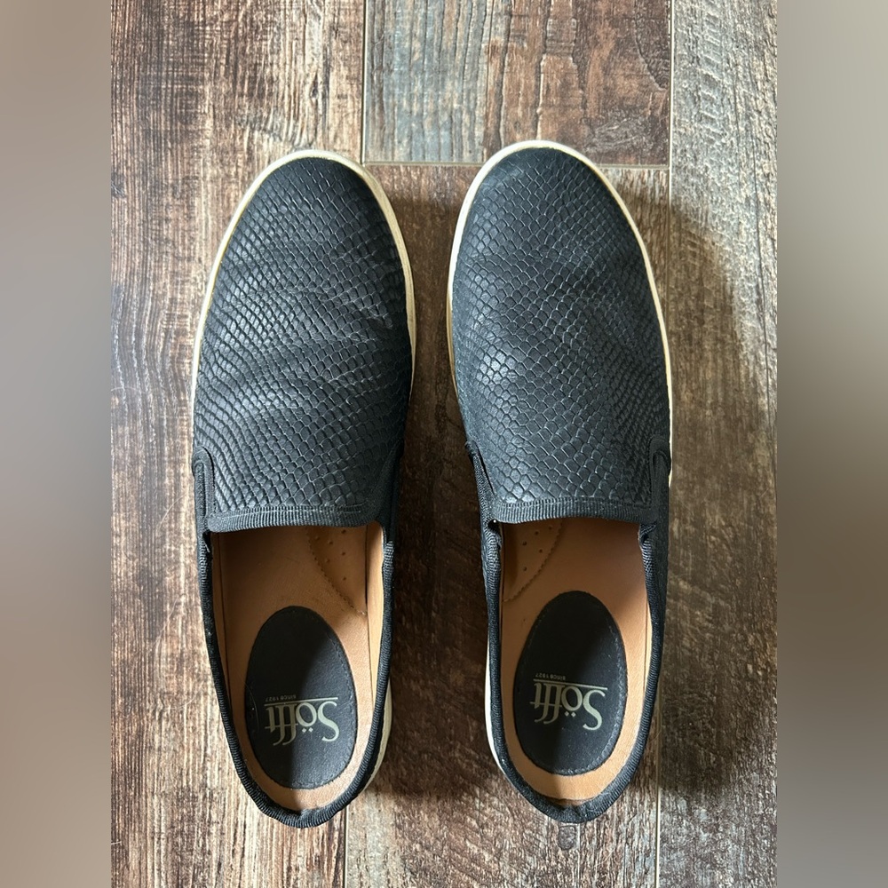 Sofft Women’s Black Slip-On Shoes
